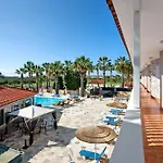 Paradise 2 *